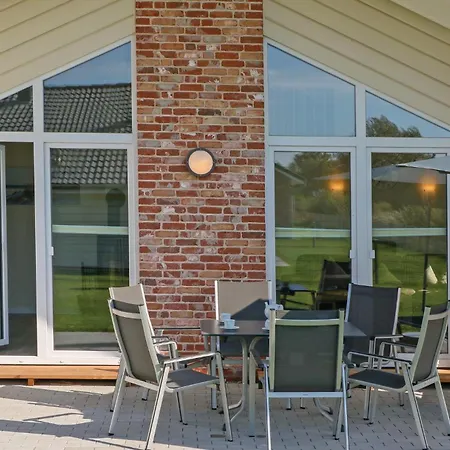 2 Bedroom Amazing In Holiday home