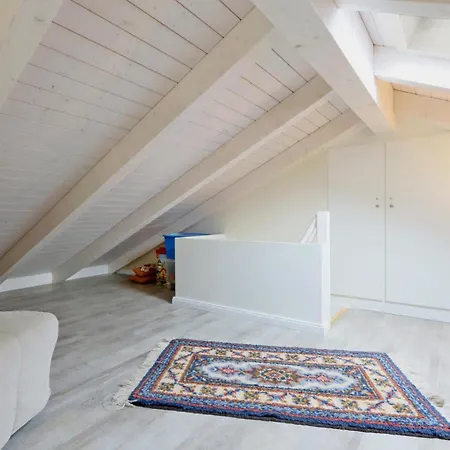 בית נופש 2 Bedroom Amazing In