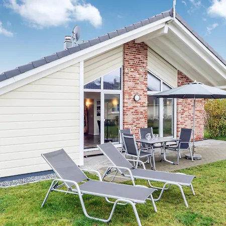 2 Bedroom Amazing In Holiday home Dagebuell